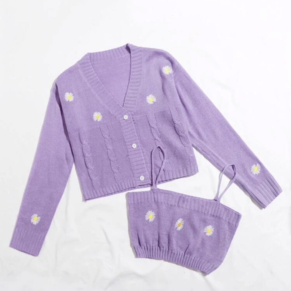 🌼 Cropped Sweater Set 🌼 - Picture 2 of 2